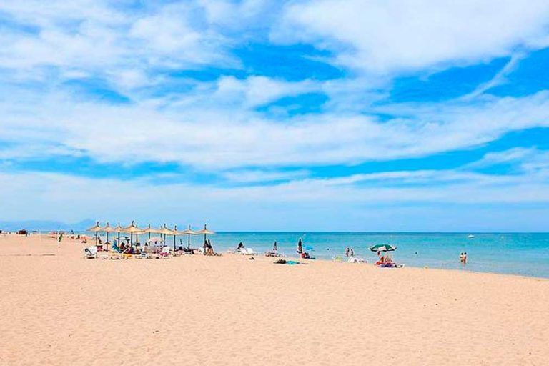 Arenal de la playa de Les Marines - Denia - Alicante